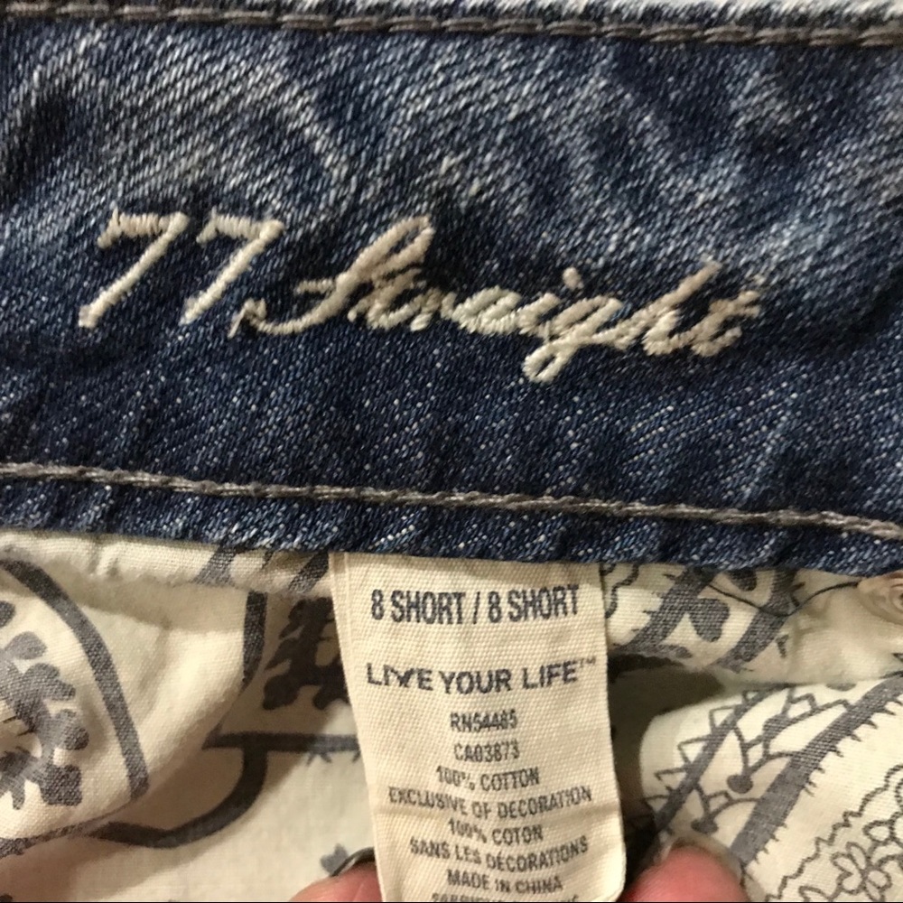 Jeans - Picture 3 of 3